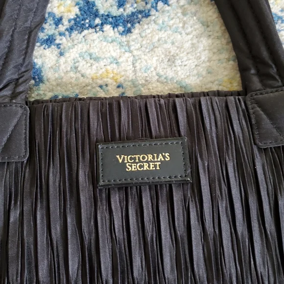 Victoria's Secret Pleated Large Top Zip Tote Handbag Black - Picture 3 of 8
